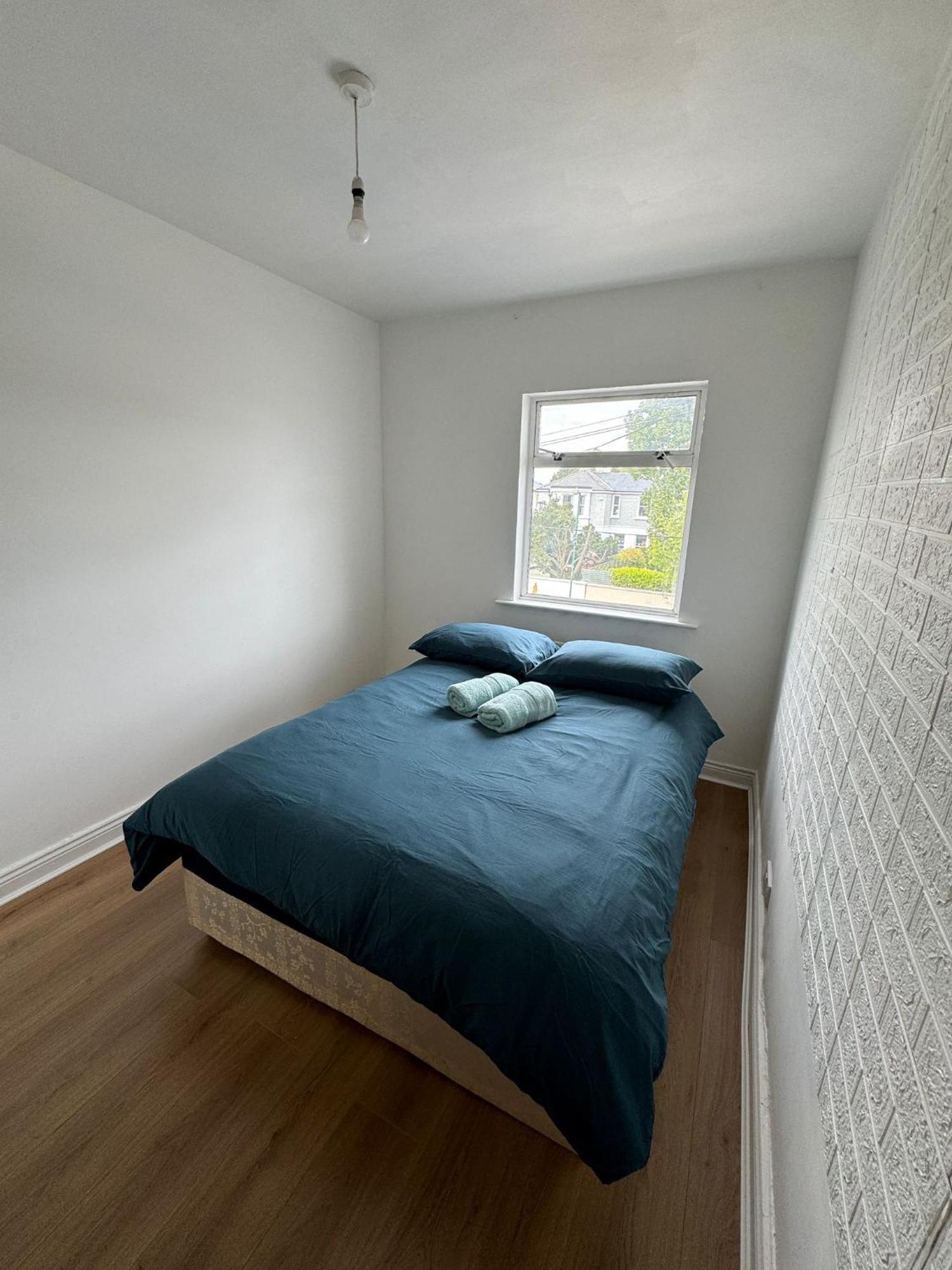 Nice Double Room At 2 Iveragh Rd-8 Dublin Exteriör bild